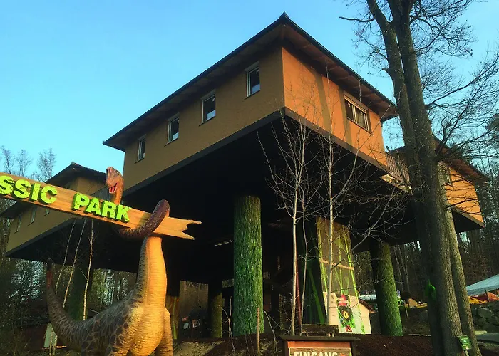 Baumhotel Styrassic Park 3*